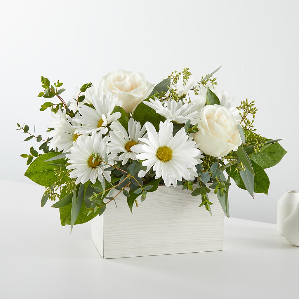 Fresh Linen Box Bouquet – Blooms And Gifts, Concord CA
