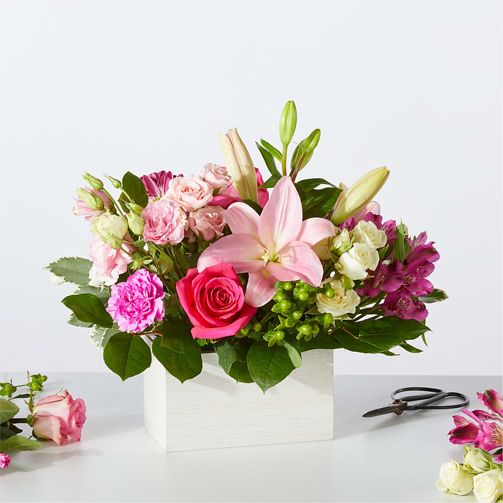 Sweetberry Box – A Florist Original – Blooms And Gifts, Concord CA