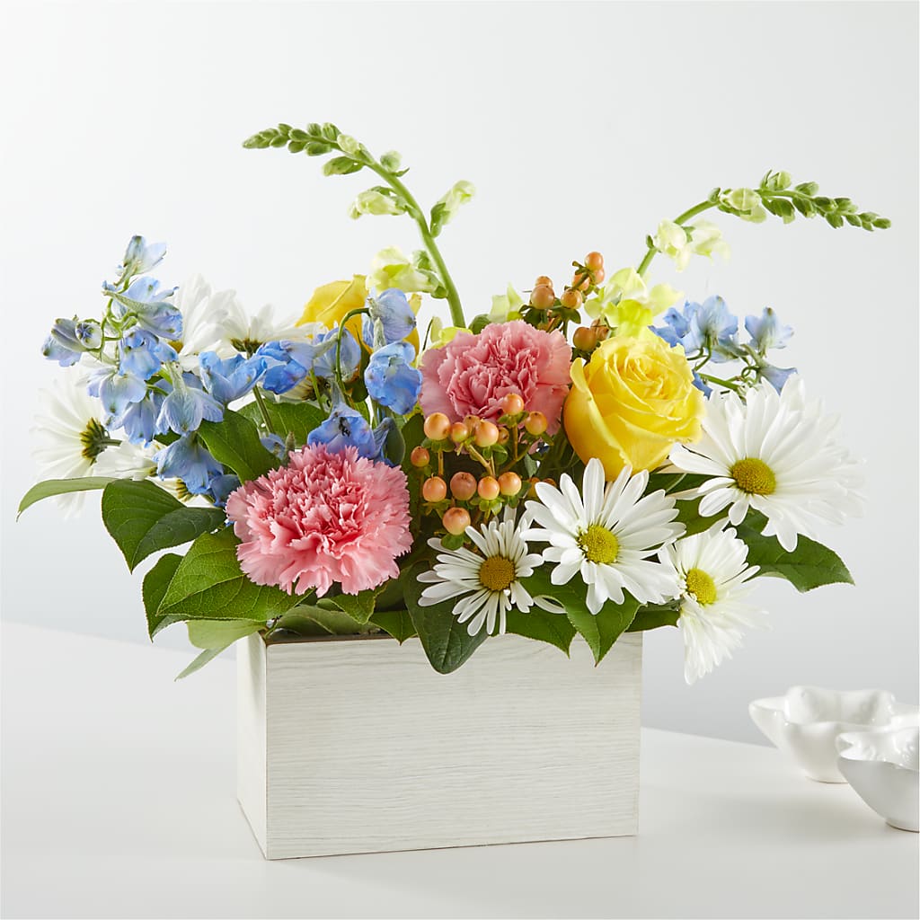 Sun Salutation Box Bouquet – Blooms And Gifts, Concord CA
