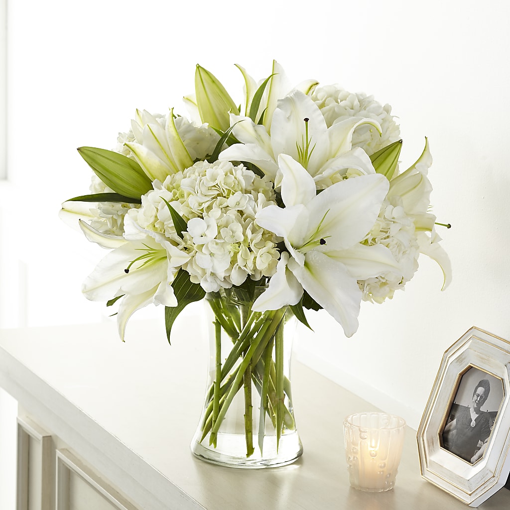 Compassionate Lily Bouquet – Blooms And Gifts, Concord CA