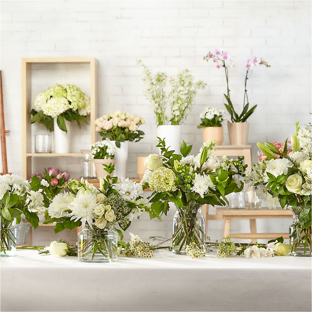 Classic Ivory – A Florist Original – Blooms And Gifts, Concord CA