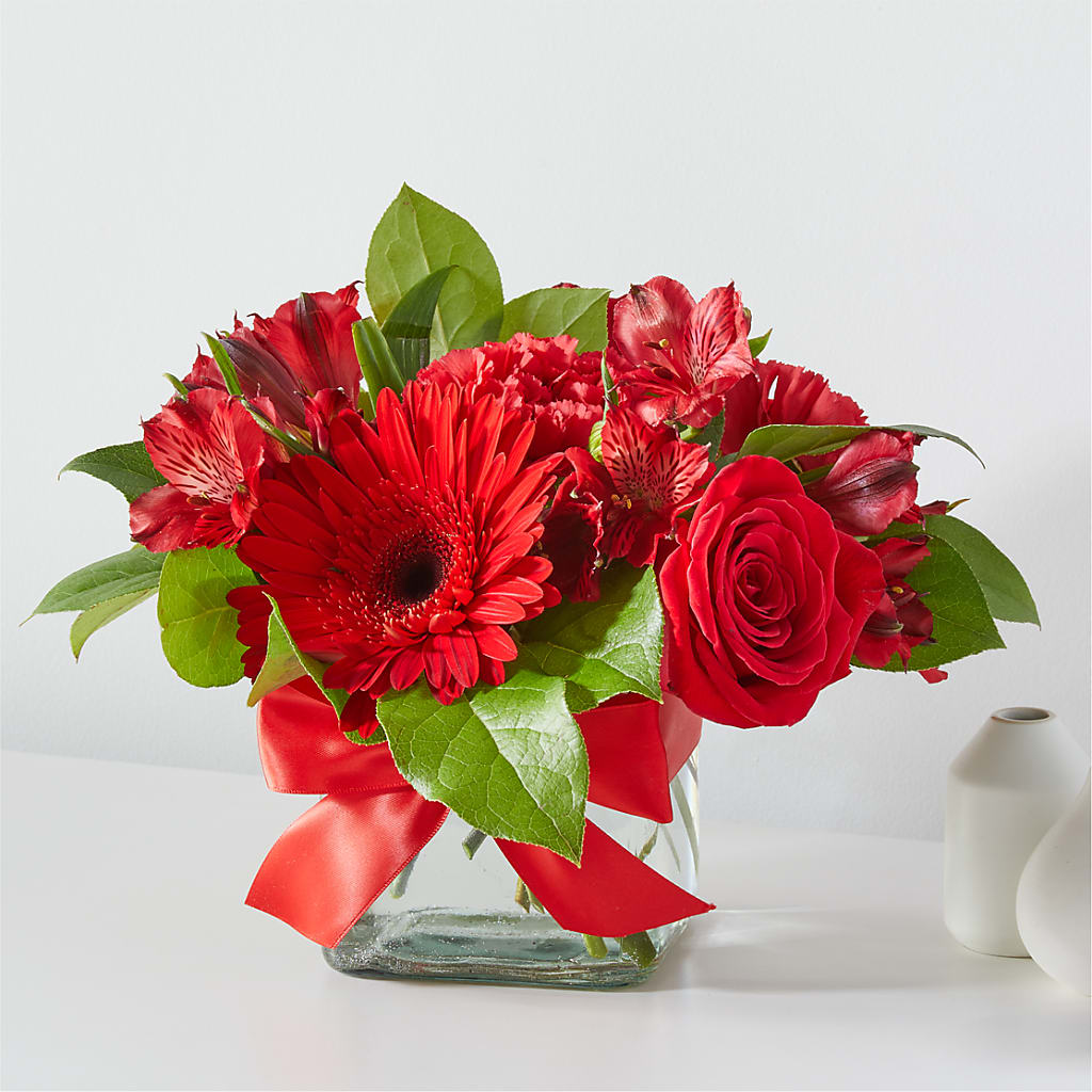 Red Hot Bouquet – Blooms And Gifts, Concord CA