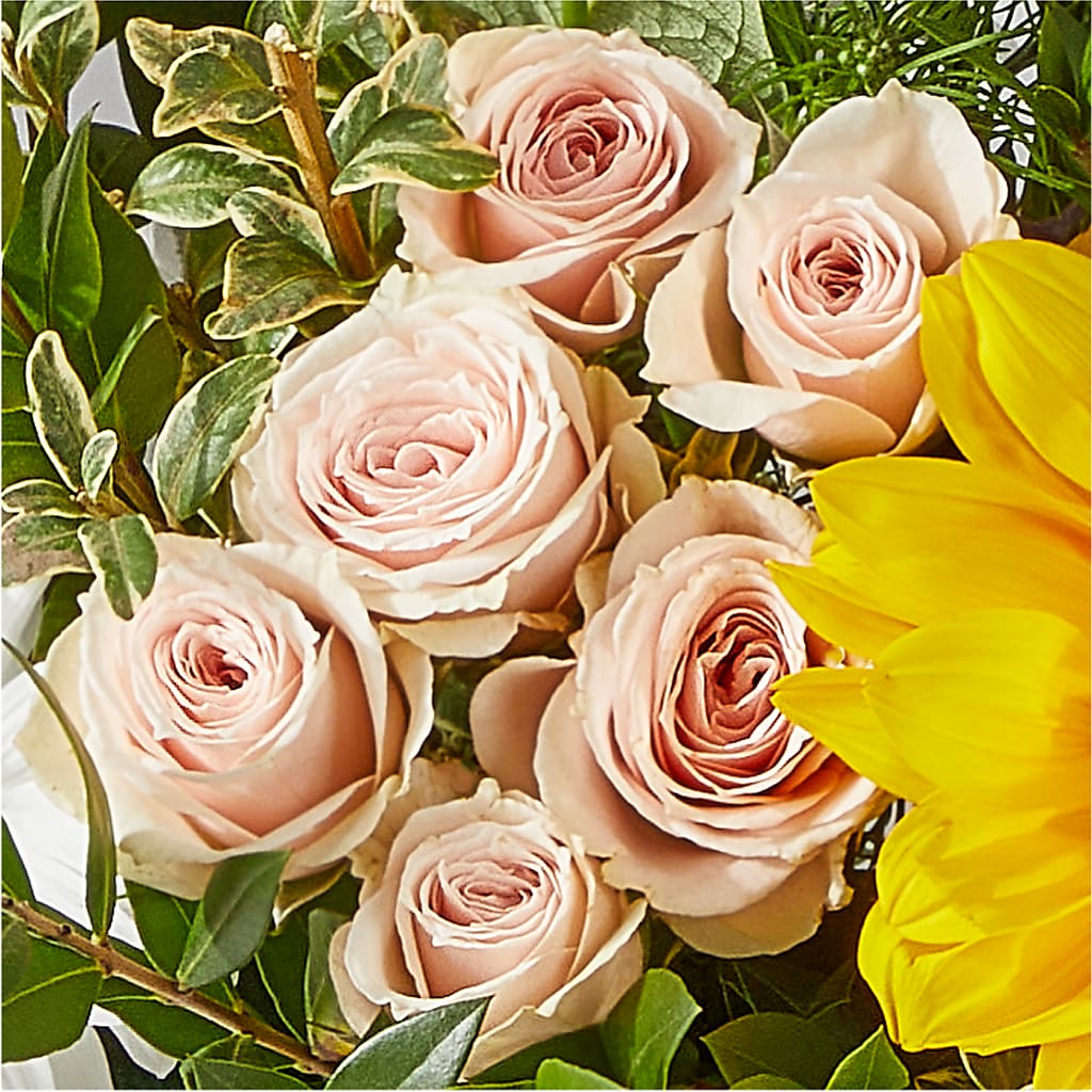 The Good Life Bouquet –  Blooms And Gifts, Concord CA