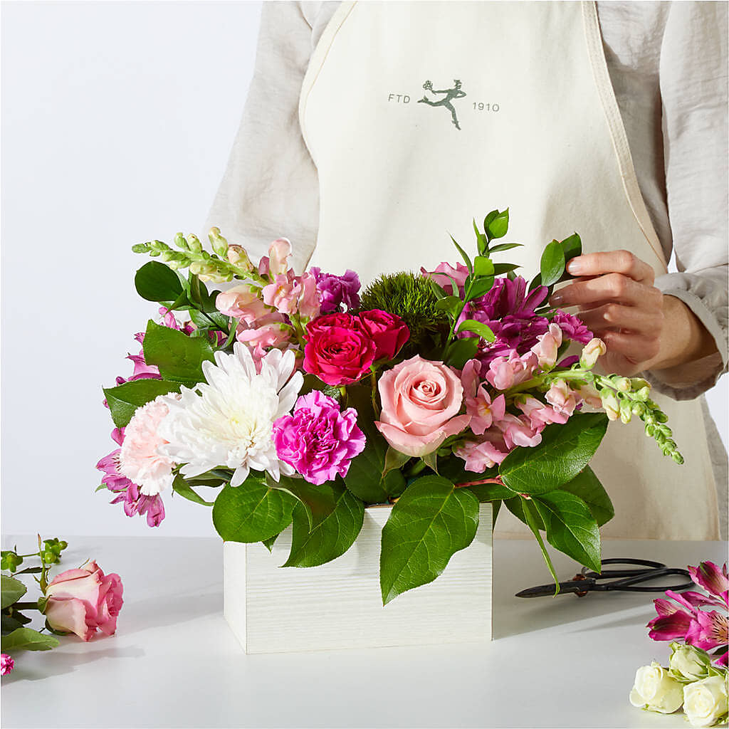 Sweetberry Box – A Florist Original –  Blooms And Gifts, Concord CA