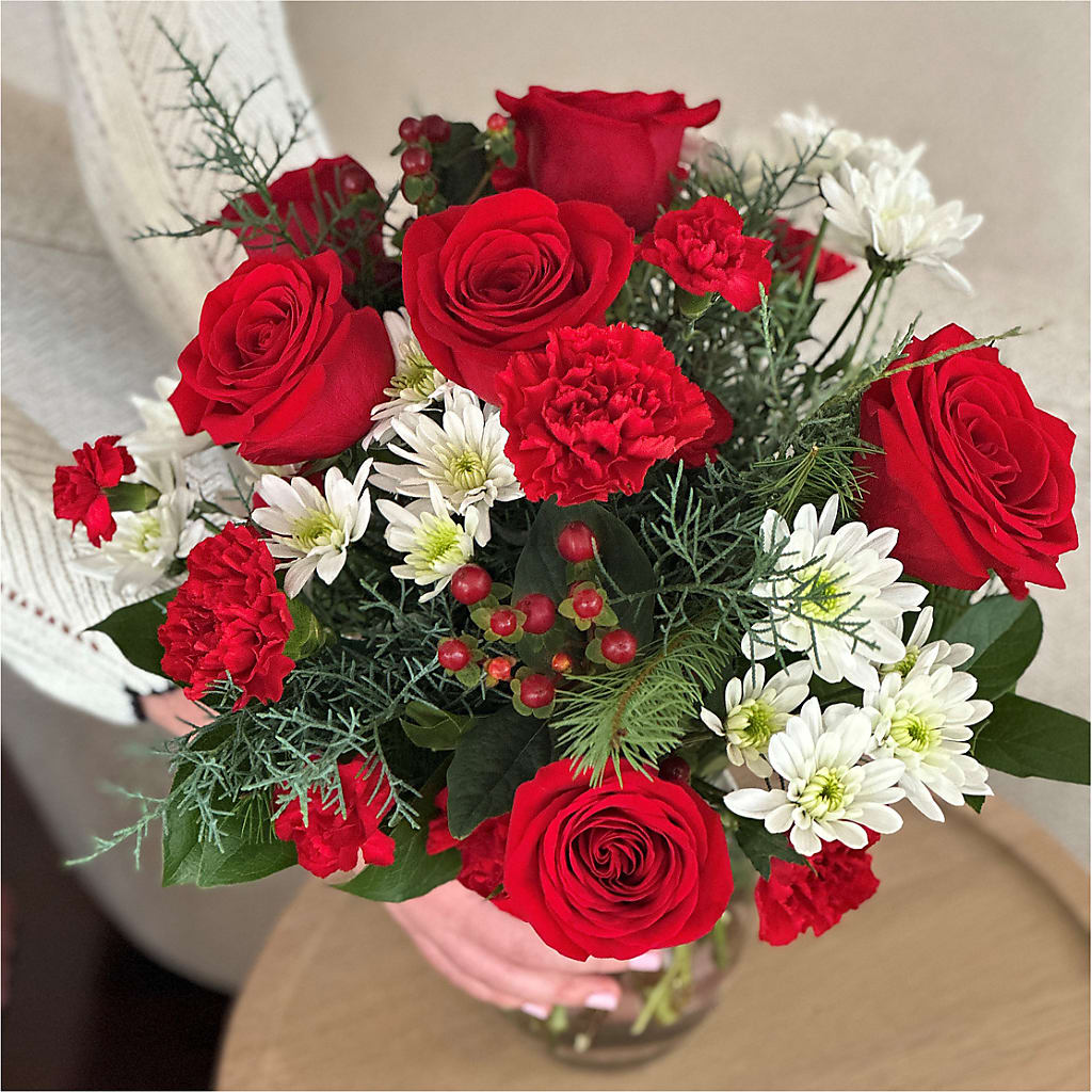 Seasonal Magic Bouquet –  Blooms And Gifts, Concord CA
