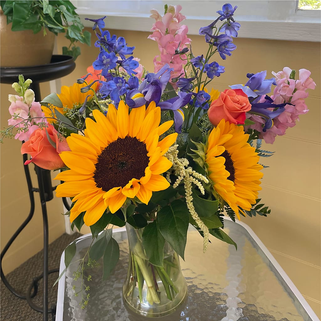 Rays of Life Bouquet –  Blooms And Gifts, Concord CA