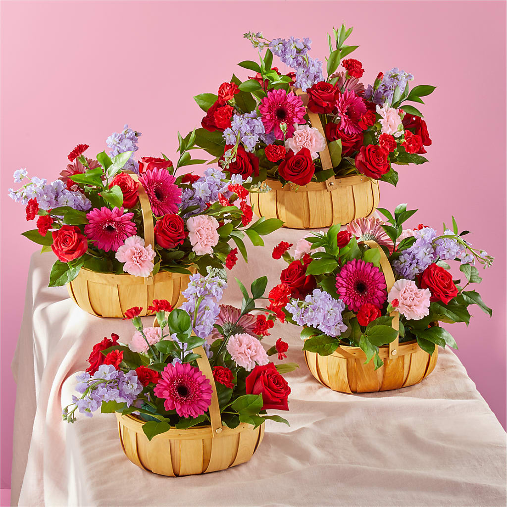 Pink Picnic Basket –  Blooms And Gifts, Concord CA