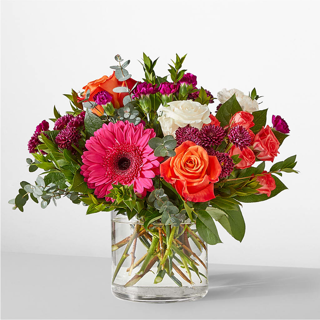 Smell the Roses Bouquet –  Blooms And Gifts, Concord CA